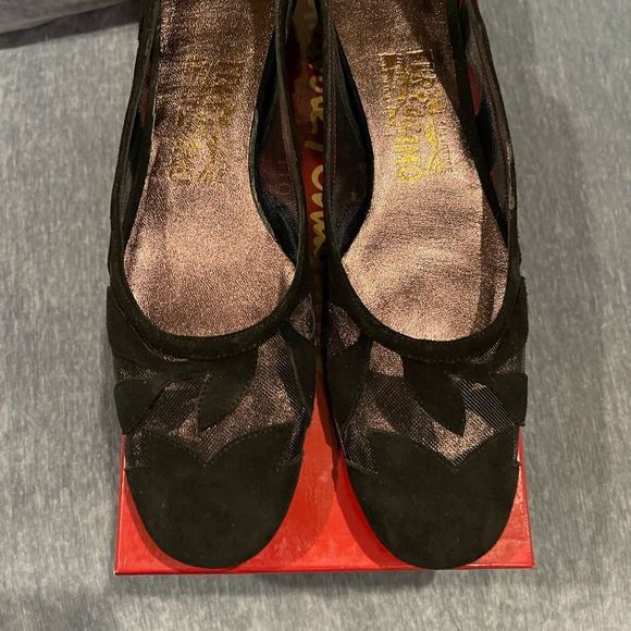 Salvatore Ferragamo Black Suede Kid Mesh Sandal.  Never Worn. 7 AAA NWT - Picture 3 of 13